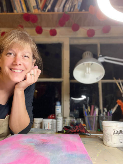Artist Marieke Mertz in Art Studio
